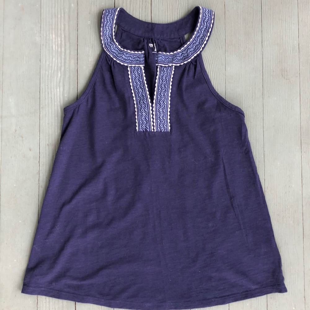 GAP Embroidered Split Neck Sleeveless Top